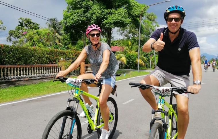 Borneo Bike & Food Tour in Kuching | Paradesa Borneo