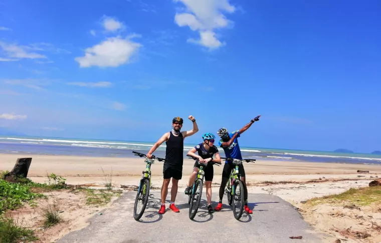 Paradesa Cycling Holiday Multi-Day Tours - Paradesa Borneo