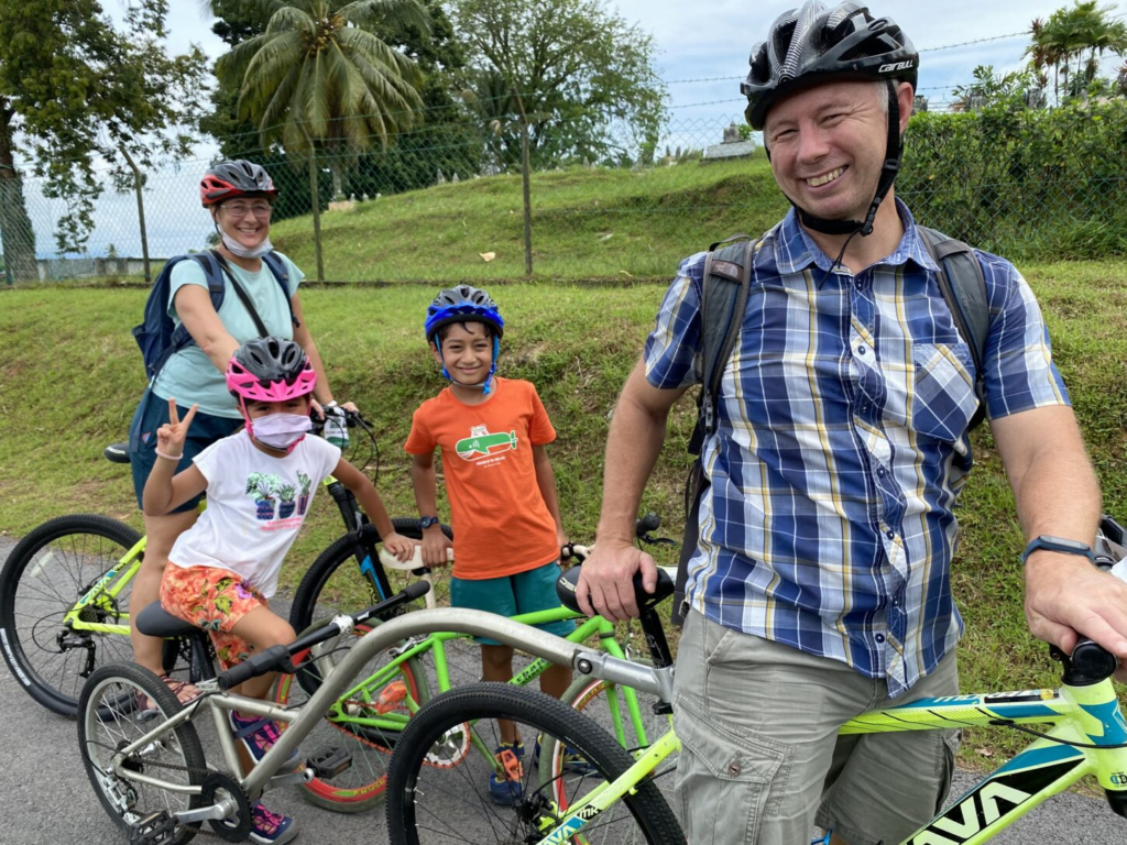 Things to do in Kuching: Safety for family rides with kids are prioritised