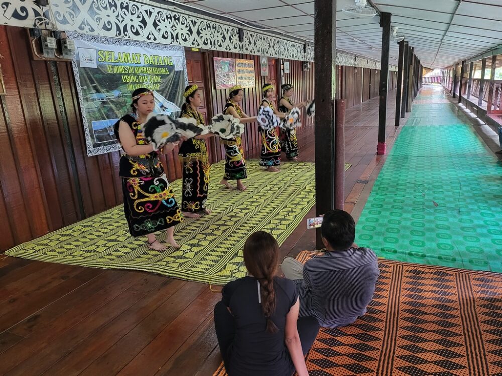 Longhouse Culture in Sarawak, Malaysia Borneo | Paradesa Borneo